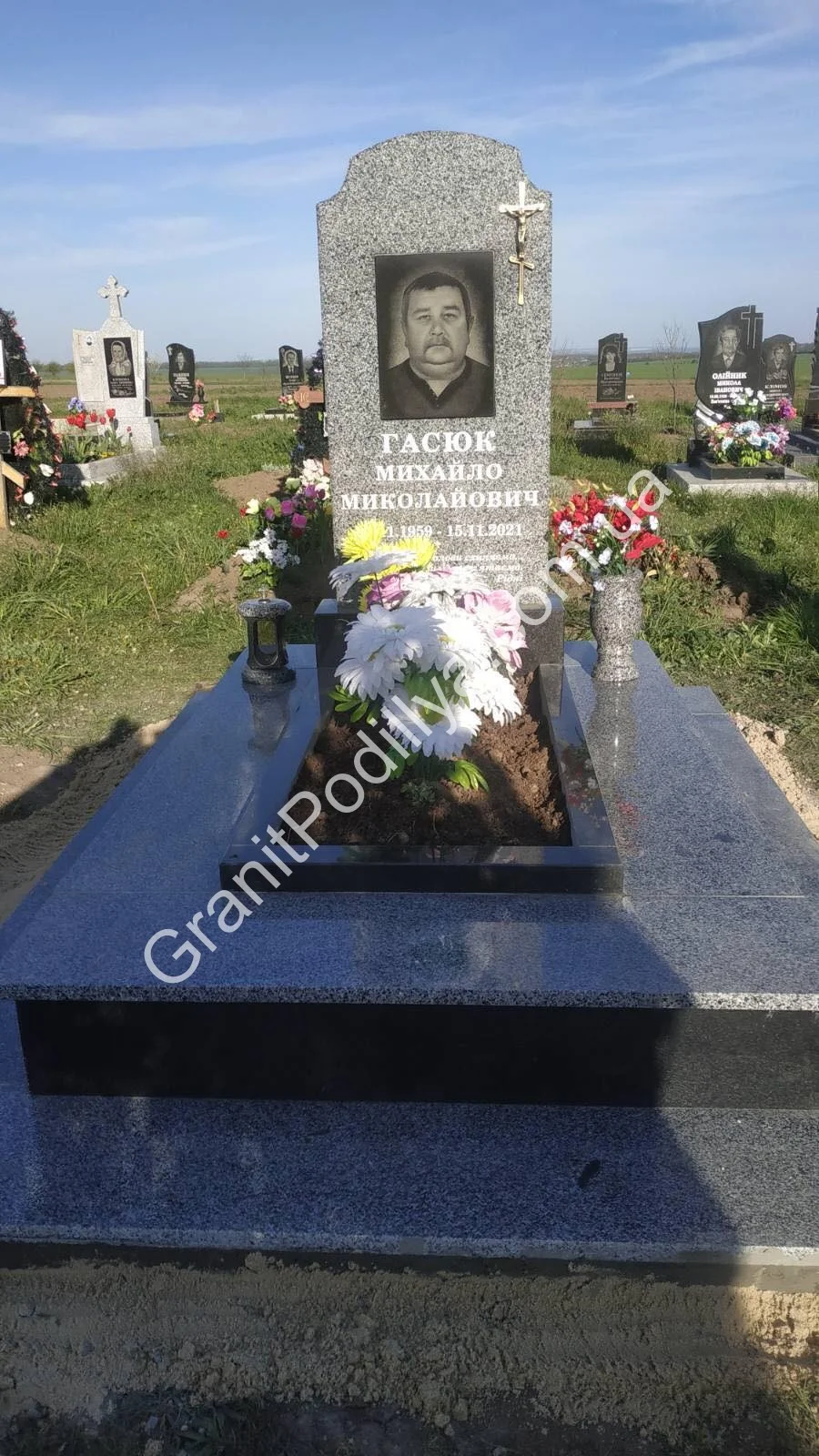 Подвійний пам'ятник з граніту - Кам'янець-Подільський | GranitPodillya